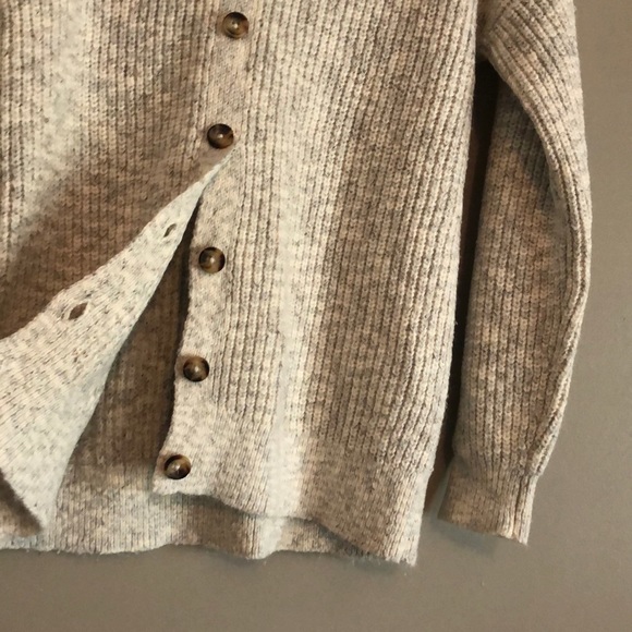 Sweater - Picture 5 of 5